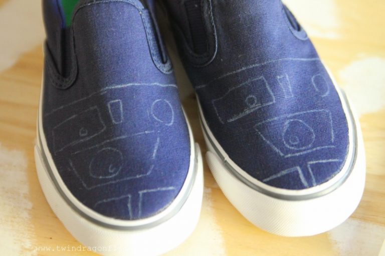 R2D2 Shoes Tutorial - Inspiration Made Simple