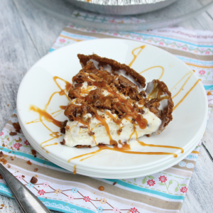 Easy English Toffee Ice Cream Pie Recipe - this is so good, you'll be hard pressed to have just one piece!