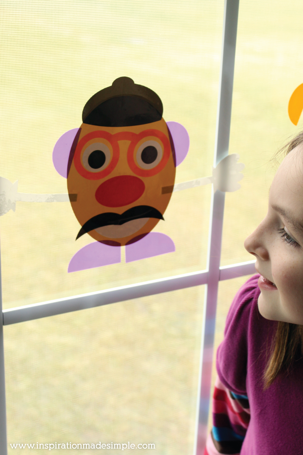 DIY Window Clings make for a fun kids activity!