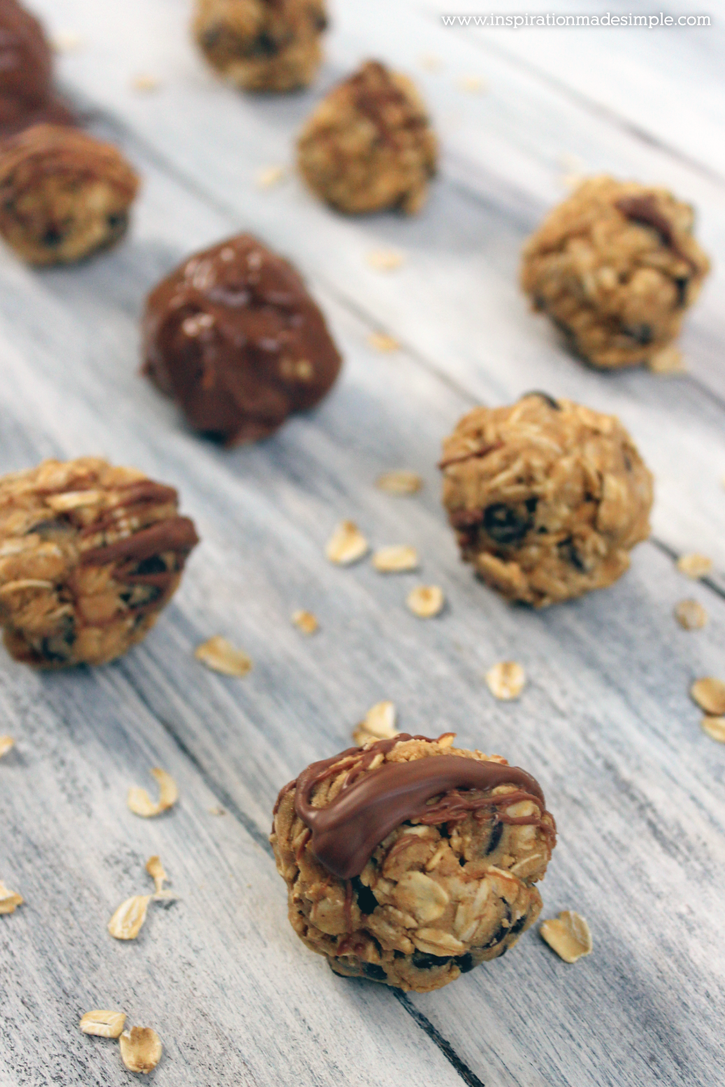 Oatmeal Peanut Butter Bites with Protein